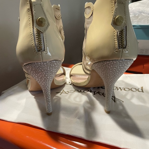 NWOT Maren RARE nude heels with box and dust bag - Picture 3 of 5